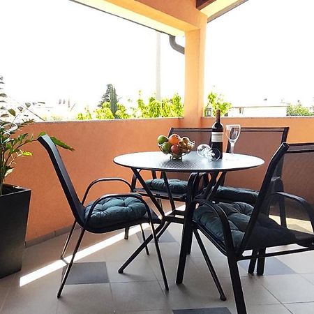 Apartments Antunovic Умаг Экстерьер фото
