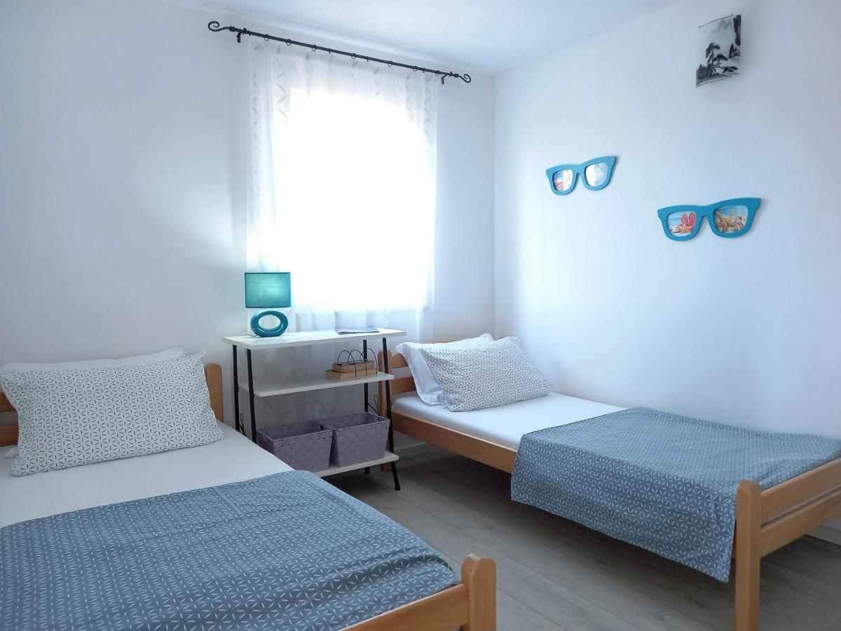 Apartments Antunovic Умаг Экстерьер фото