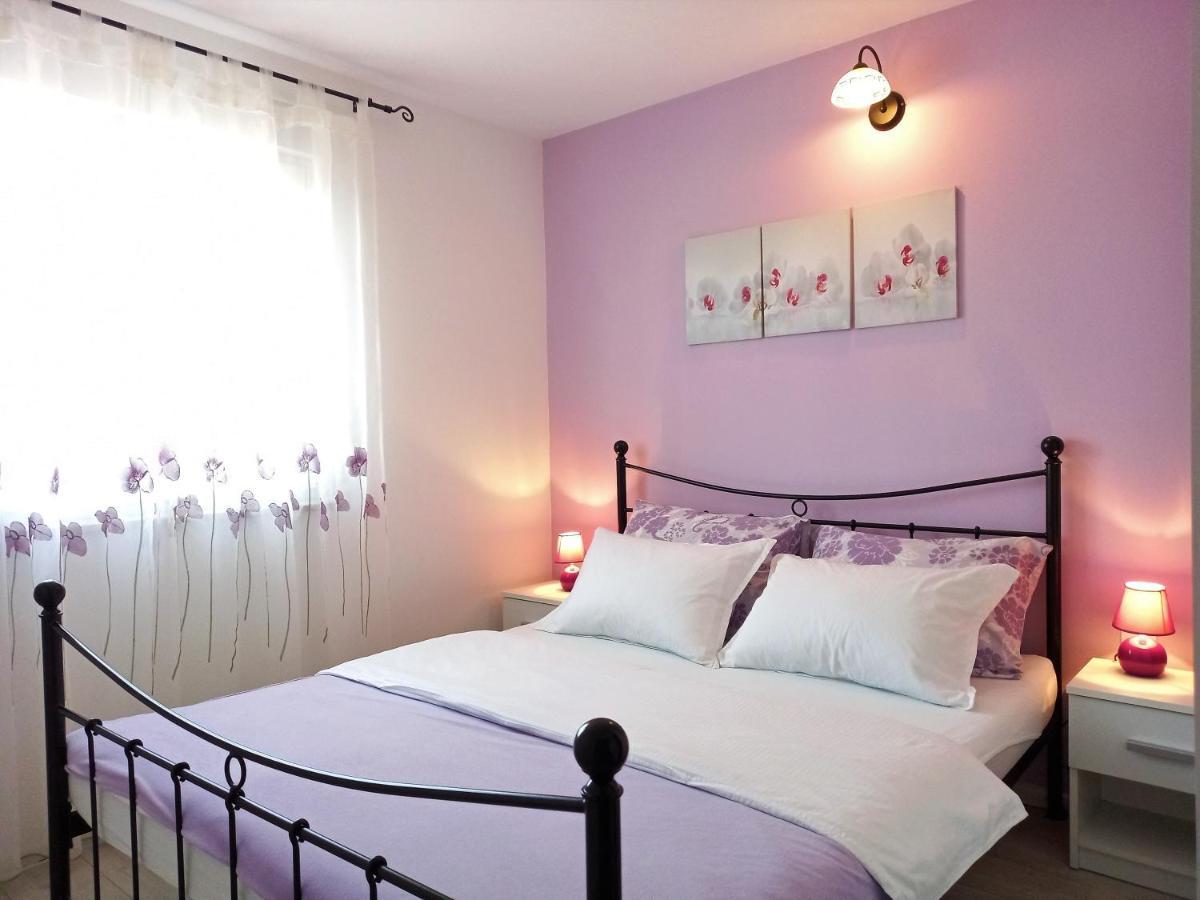 Apartments Antunovic Умаг Экстерьер фото