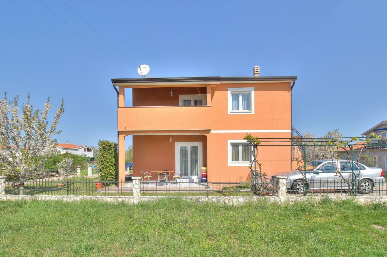 Apartments Antunovic Умаг Экстерьер фото